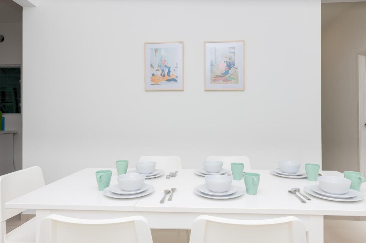شقة Tanjung Tokong  في White Lagom Scandinavian House, By Sanguine المظهر الخارجي الصورة